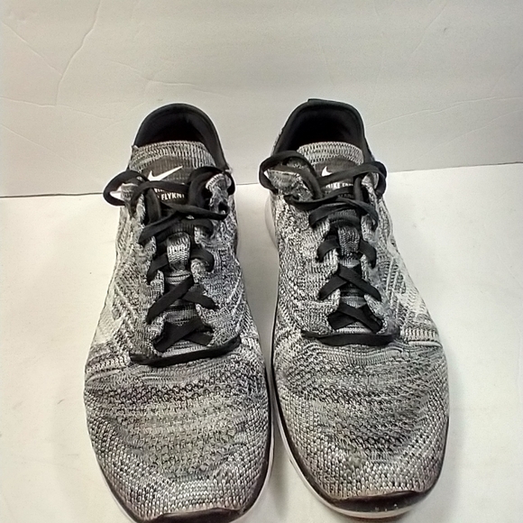 Nike Free TR Flyknit Running Sneakers Shoes Women's sz 8.5. - Picture 2 of 10